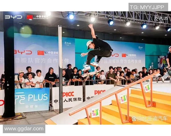 杭州滑板队携手共进团队协作排名创新高展现团结力量