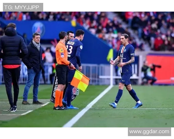 大巴黎对阵第戎2018赛季精彩回顾与比赛亮点分析