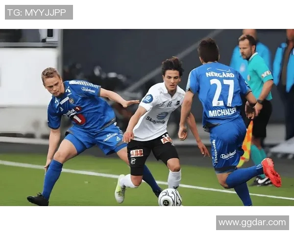 布兰与维京激战结果揭晓赛季走势分析与未来展望