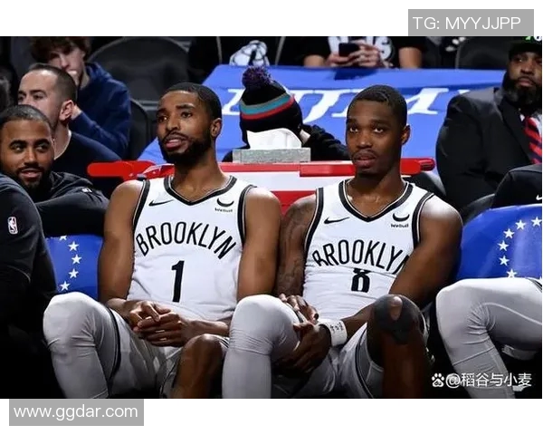 布鲁克林篮网与费城对决展现激烈竞争与精彩瞬间