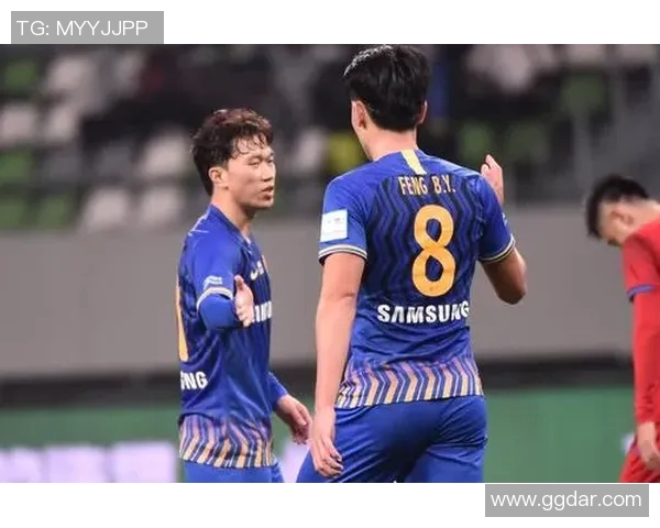 梅州客家迎战苏宁全力争胜双方球迷热情高涨期待精彩对决