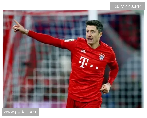 莱万在新赛季的表现如何能影响球队的冠军争夺战与个人荣誉之路