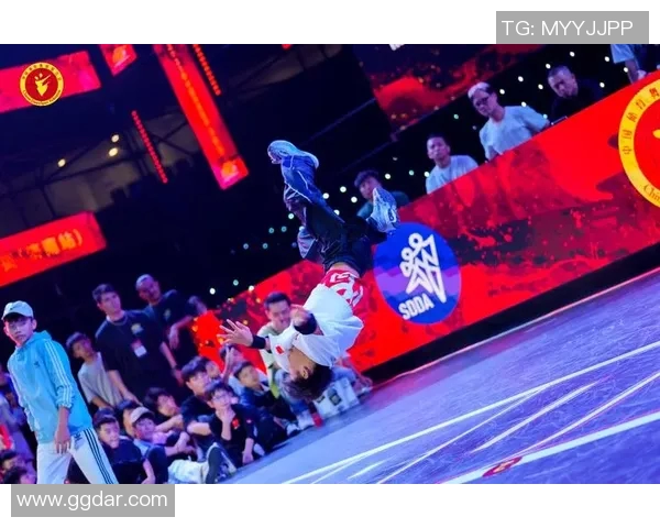 重庆街舞队荣登街舞节奏排行榜第9名展现城市风采与实力 重庆街舞队荣登街舞节奏排行榜第9名展现城市风采与实力