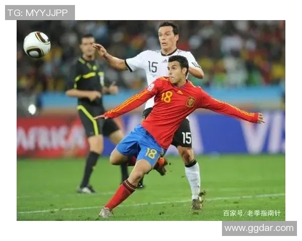 重庆足球队状态火热跻身最新TOP10榜单引发关注 重庆足球队状态火热跻身最新TOP10榜单引发关注