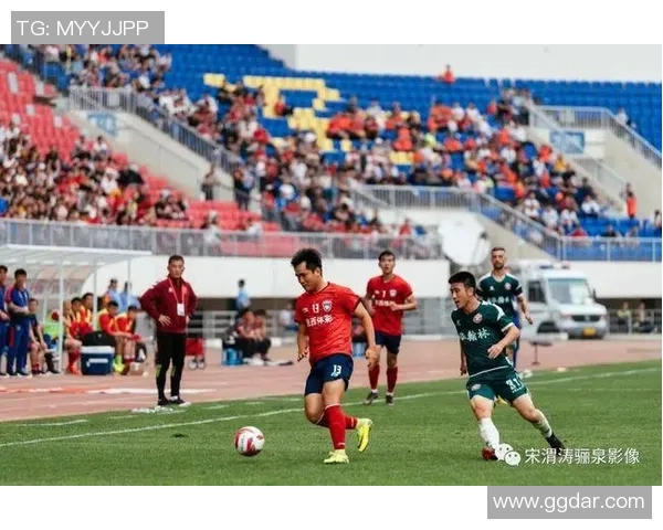 陕西大秦迎战梅县铁汉争夺赛季关键三分的激烈对决