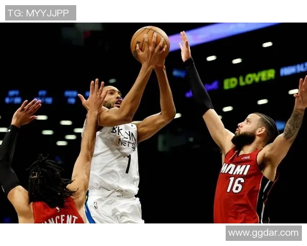 雷霆队与篮网队激战12月6日精彩对决全场回顾与精彩瞬间分析