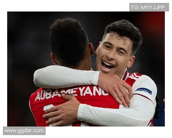 马丁内利:从新星崛起到足球巨星的华丽转身与未来展望 马丁内利:从新星崛起到足球巨星的华丽转身与未来展望