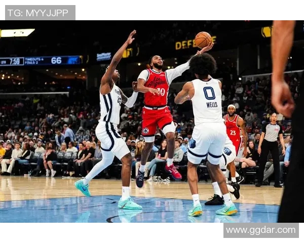 2017年NBA勇士与快船精彩直播回顾及赛况分析 2017年NBA勇士与快船精彩直播回顾及赛况分析