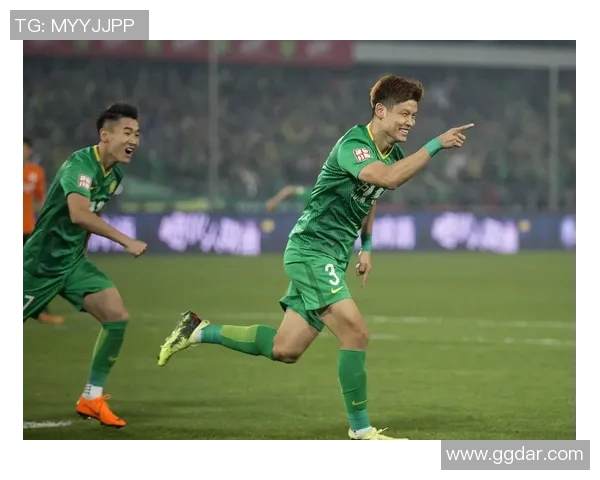 伊蒂哈德与阿尔拉扬的巅峰对决谁能在这场比赛中笑到最后